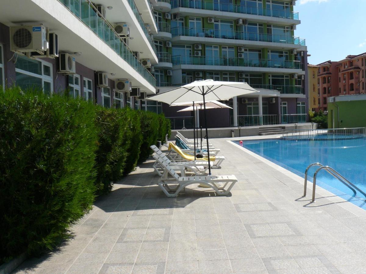Family Apartments In Solmarin Sunny Beach Esterno foto