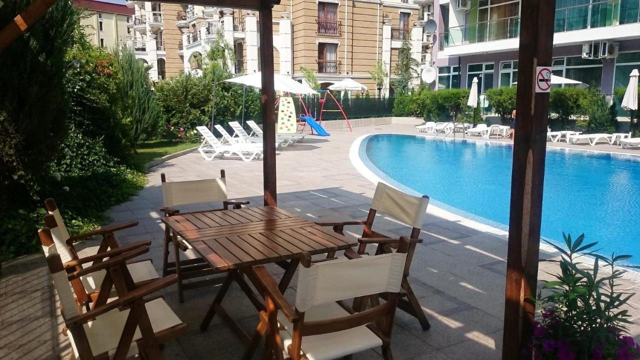 Family Apartments In Solmarin Sunny Beach Esterno foto