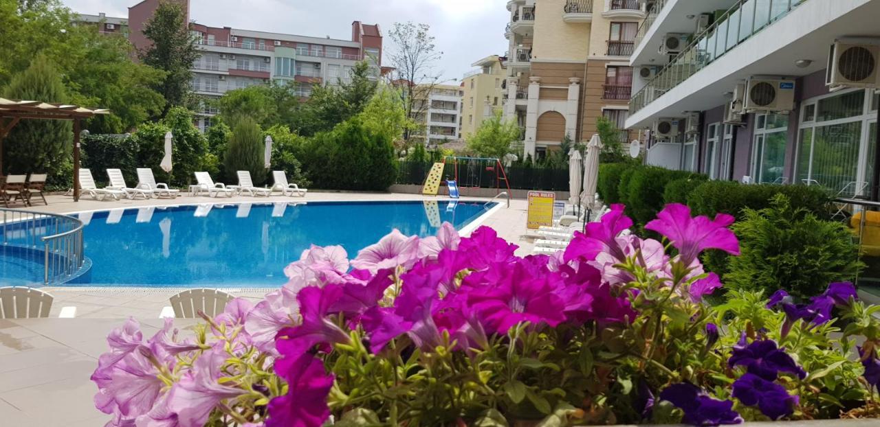 Family Apartments In Solmarin Sunny Beach Esterno foto