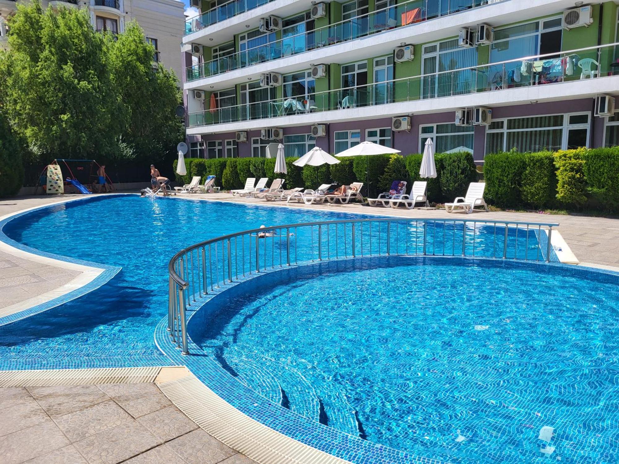 Family Apartments In Solmarin Sunny Beach Esterno foto