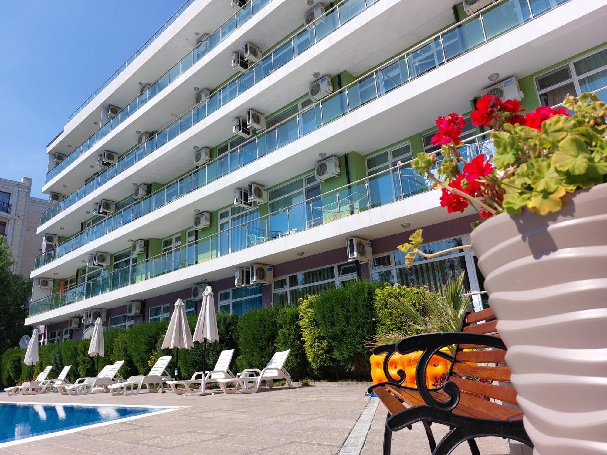 Family Apartments In Solmarin Sunny Beach Esterno foto