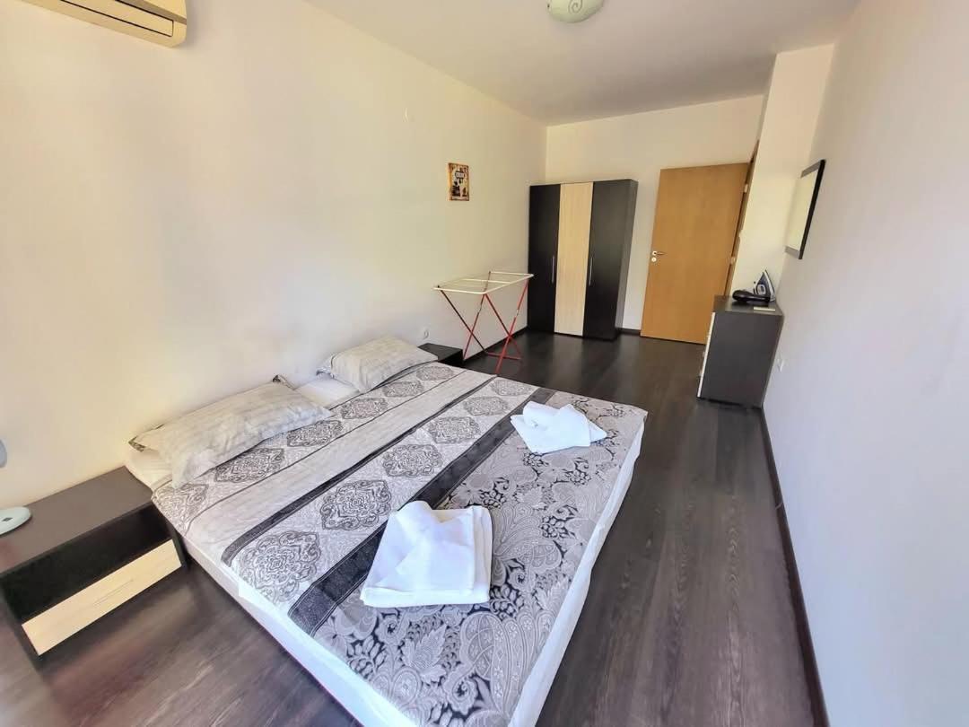 Family Apartments In Solmarin Sunny Beach Esterno foto